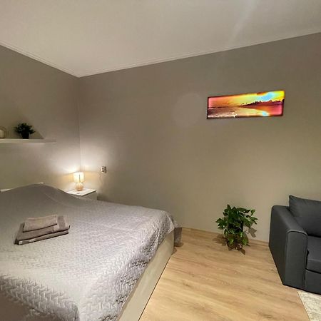 Cozy Apartment Close To Riga Airport Luaran gambar